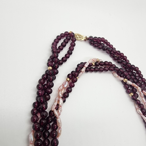 Twisted Rope Pearl 14kGold & Agate Necklace - Picture 11 of 16